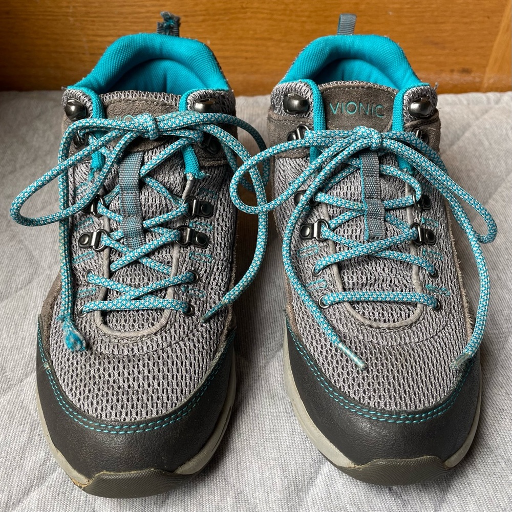 Vionic Womens 3105 Cypress Gray Hiking Shoes 7.5